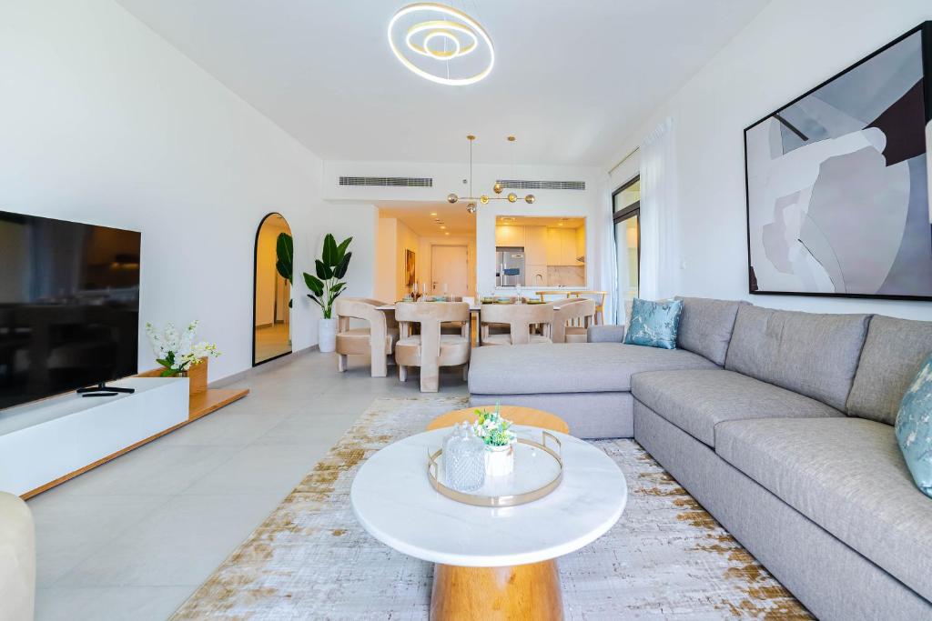 فضای داخلی Peaceful 2BR Retreat Near Burj Al Arab در دبی - تصویر ۳