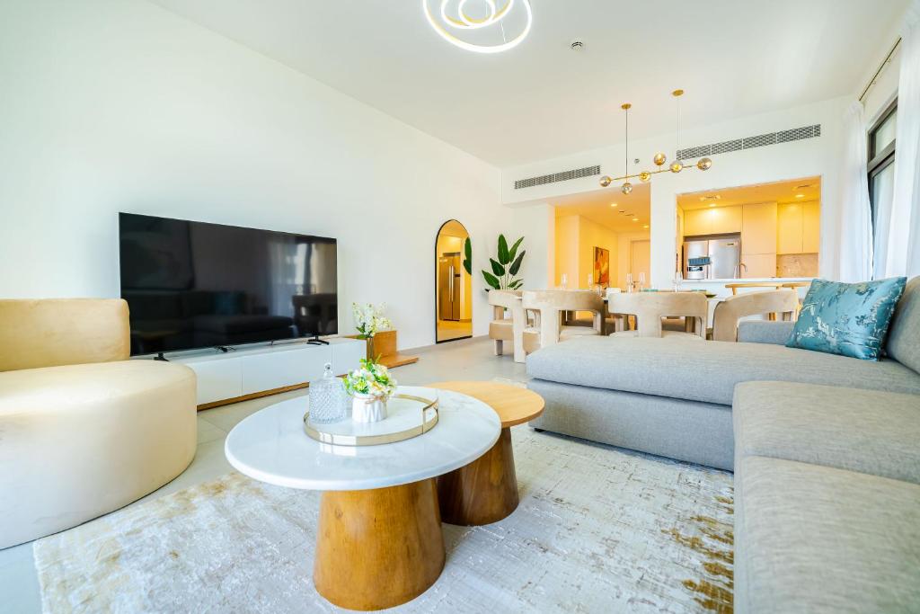 Peaceful 2BR Retreat Near Burj Al Arab در دبی