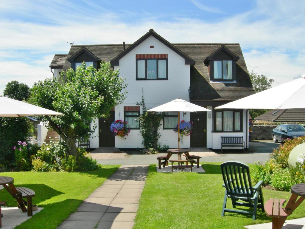 The Bull's Head Inn - 
