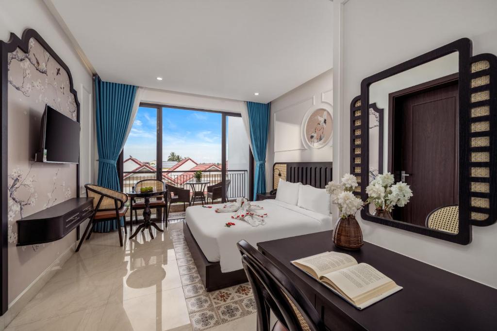 Phòng Deluxe Giường Đôi Có Ban Công