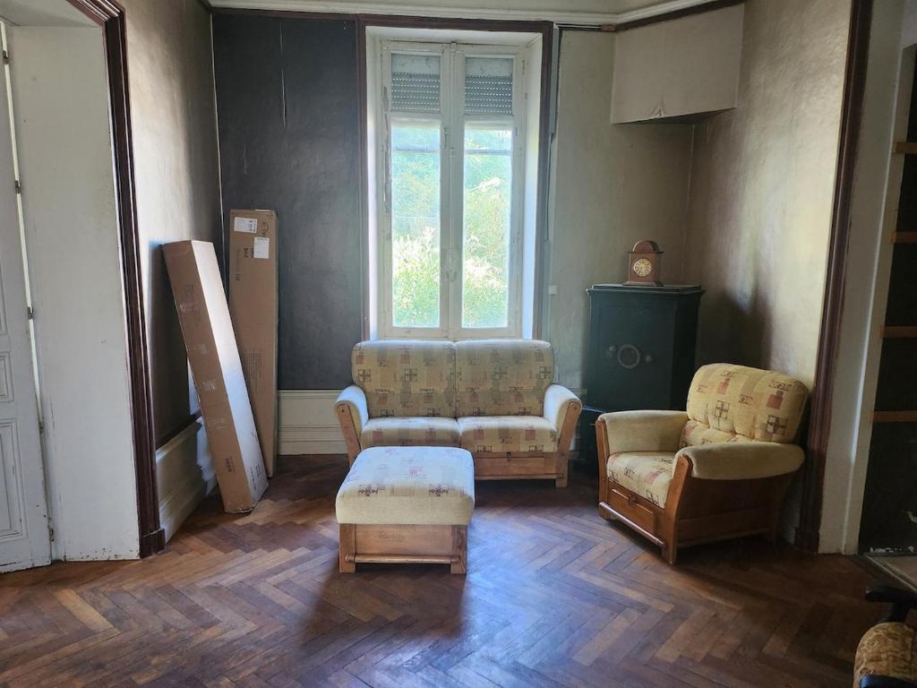 Galeriebild der Unterkunft Manoir, vaste parc arboré in Montbron