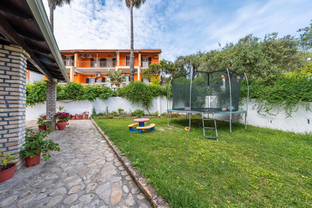 Κήπος έξω από το Maltas studios