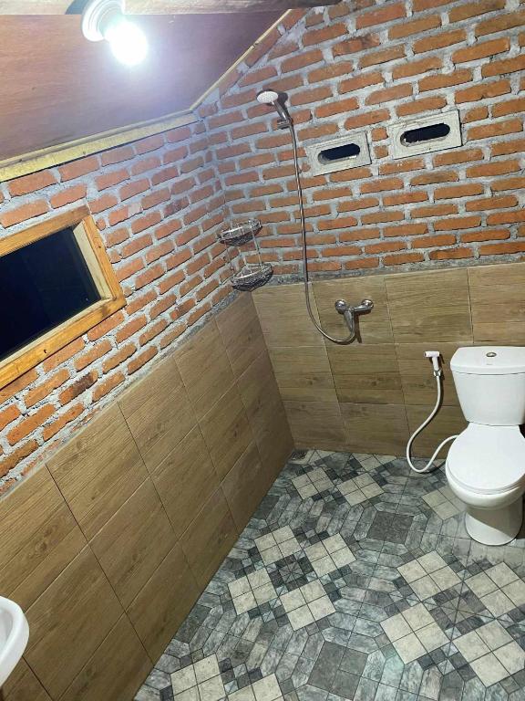 Bagno di Tetebatu Hostel