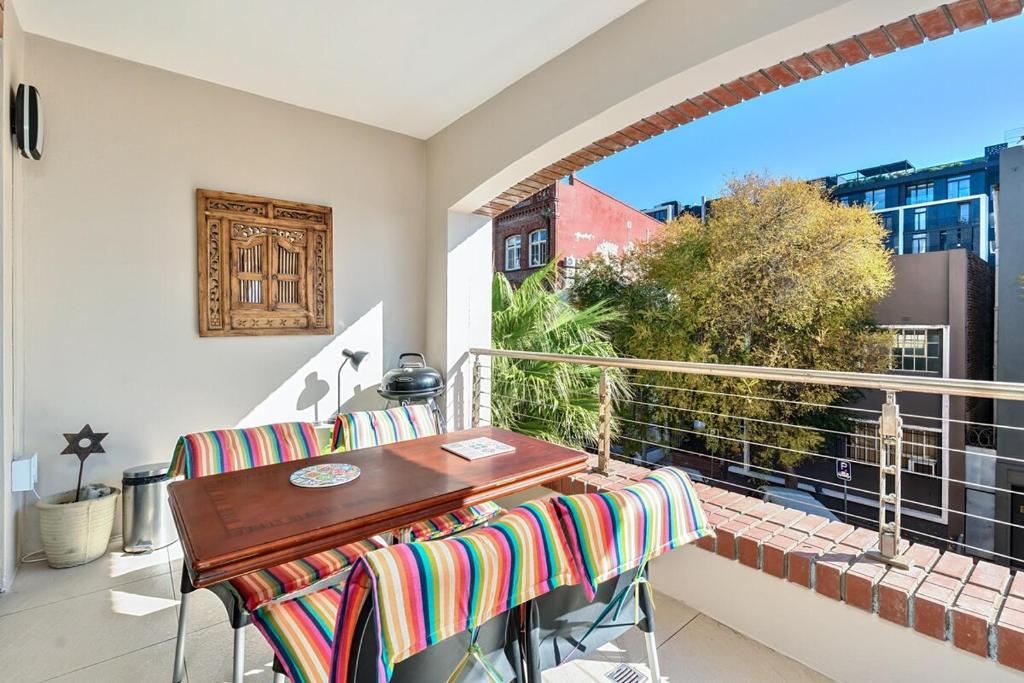 Μπαλκόνι ή βεράντα στο Modern Family Friendly Retreat