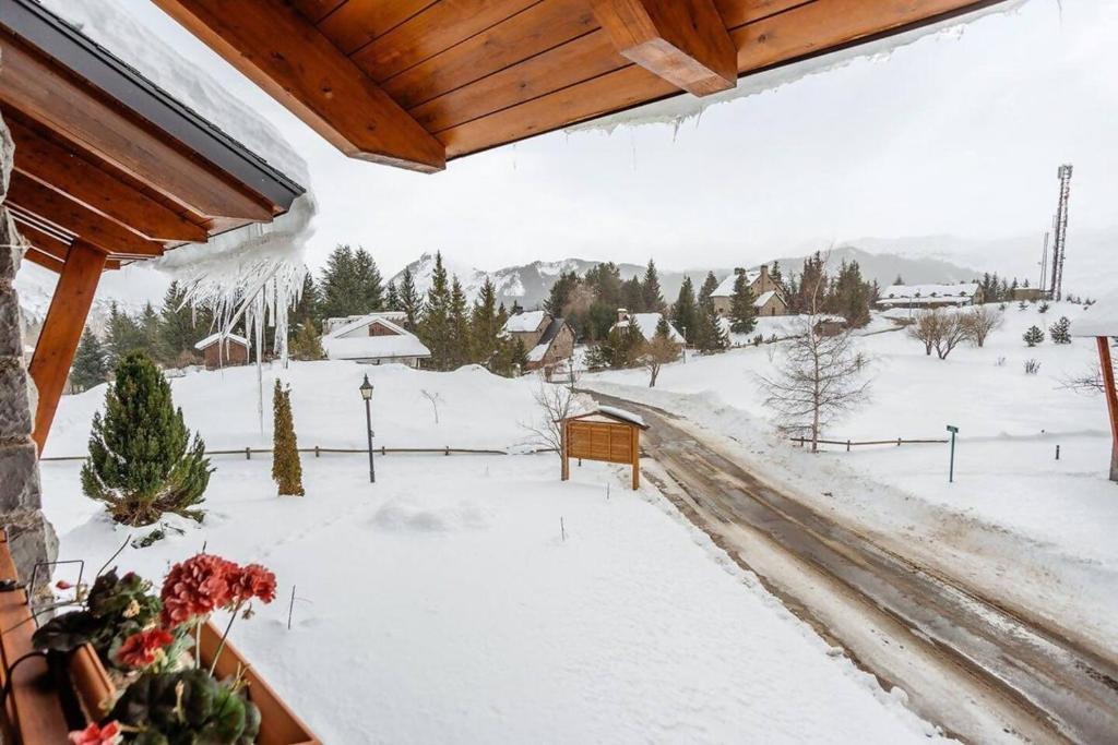 Austen Precioso chalet en Formigal v zimě