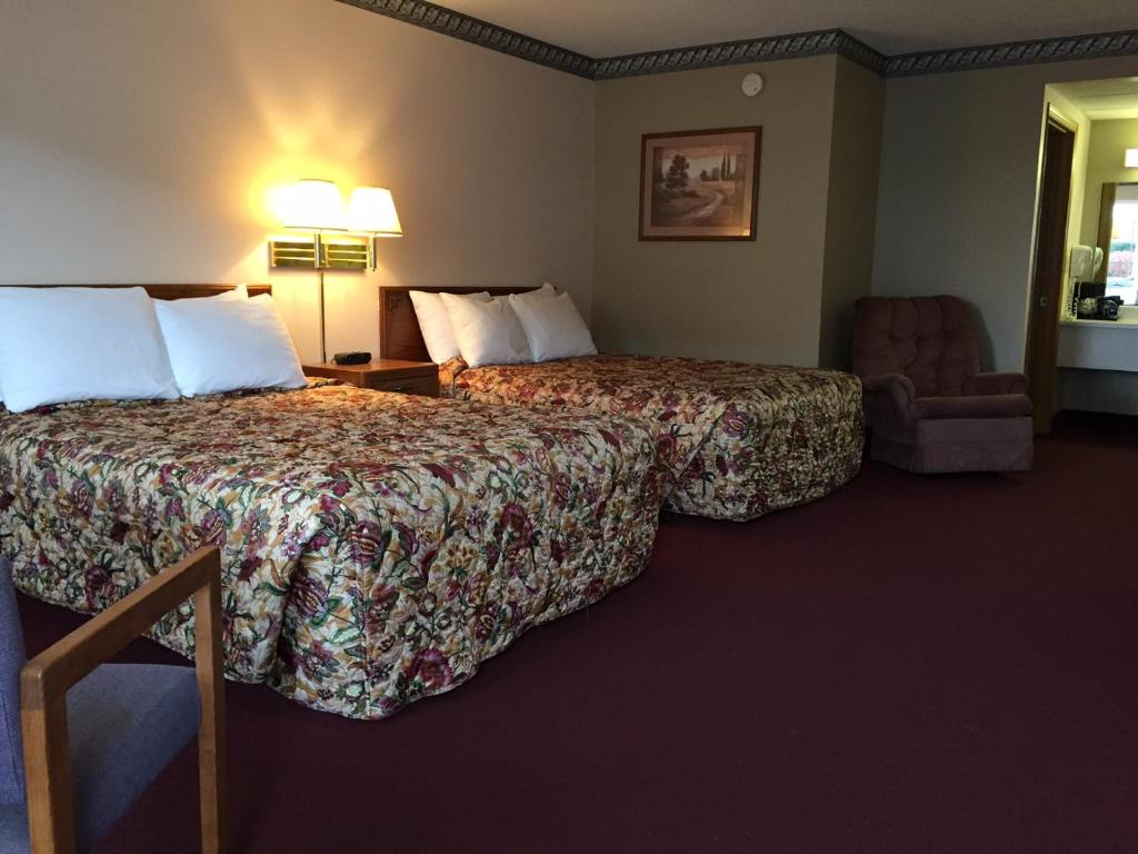 Twelve Oaks Inn - Sala Regina Con Due Letti Matrimoniali