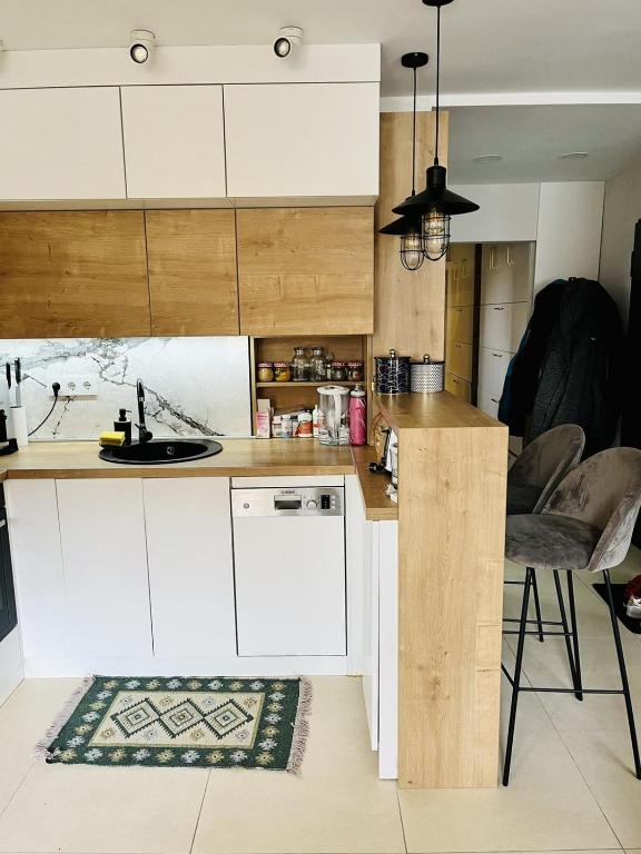 Kuchyň nebo kuchyňský kout v ubytování Sarajevo Stories Apartments Free Parking