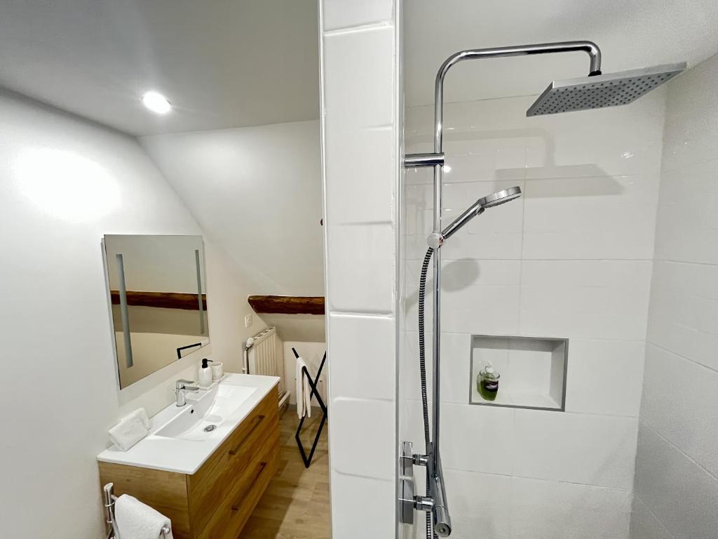 Koupelna v ubytování Le Clos des Châteaux