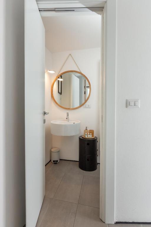 Koupelna v ubytování P Terrace Exclusive Apartment - Lake View With Terrace - Free Parking