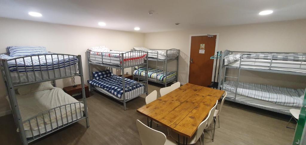 Edenmill Farm - Dormitorio Misto Con 10 Letti