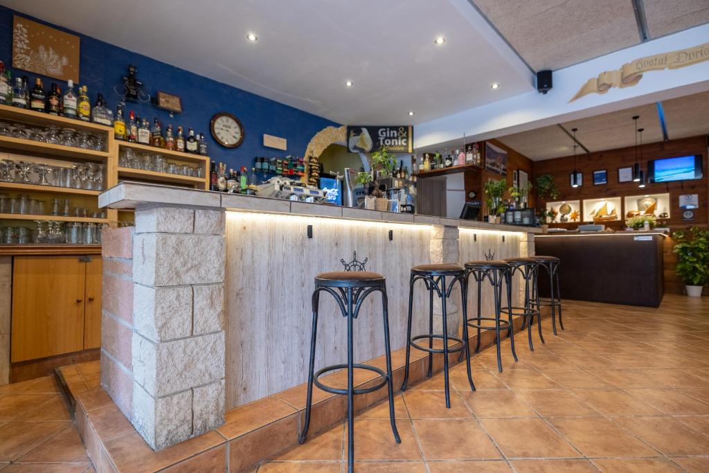 Lounge nebo bar v ubytování Hostal Doris - Adults Only
