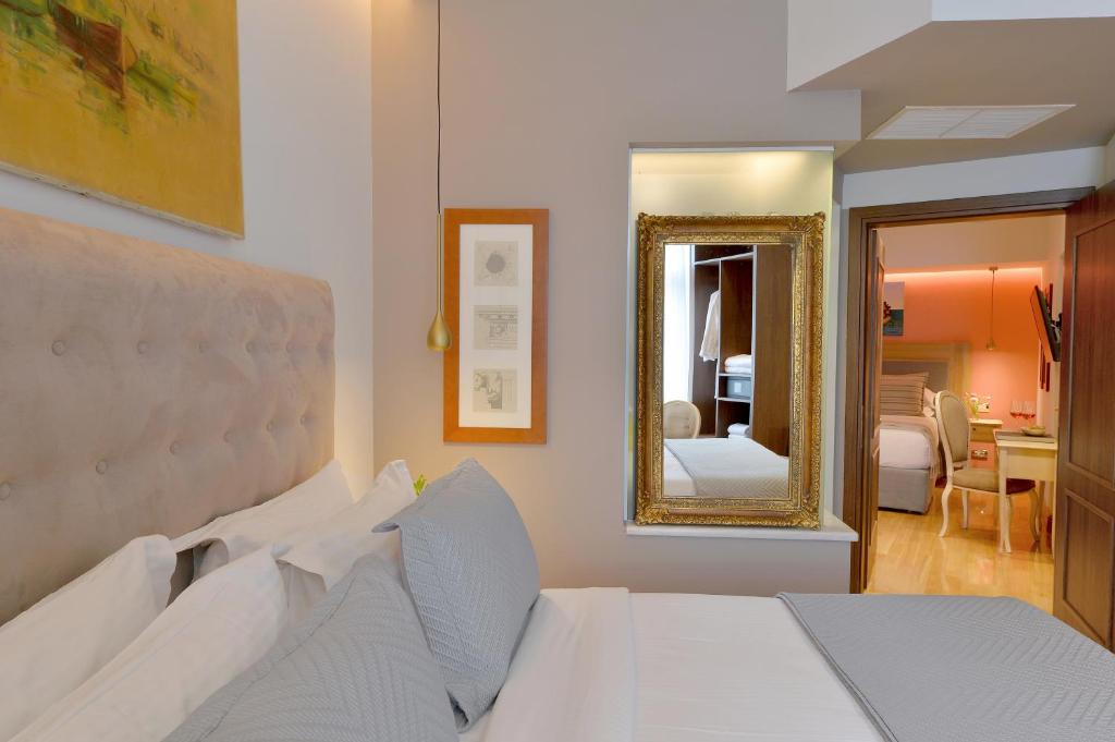Acropolian Spirit Boutique Hotel - 