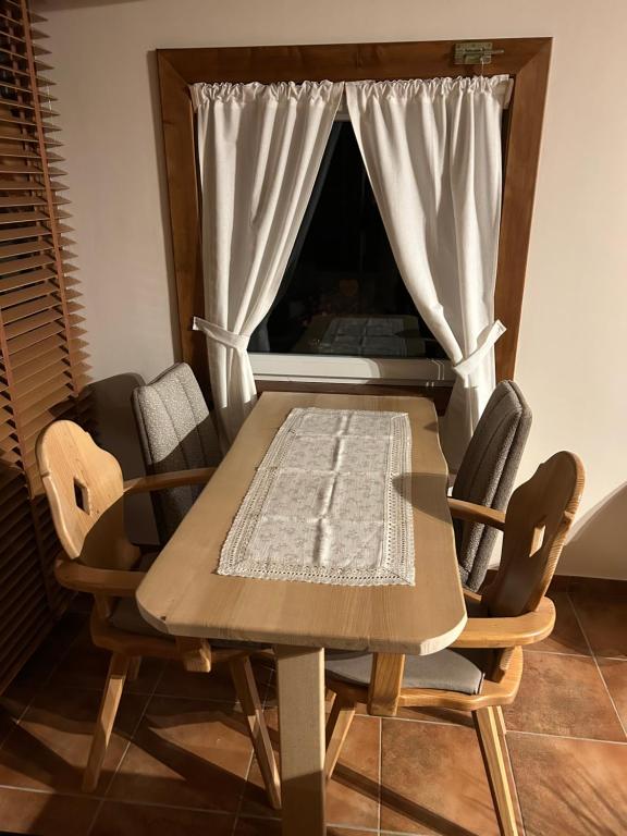 Posezení v ubytování Miniferienwohnung für unkompliziertes Naturliebhaberpärchen