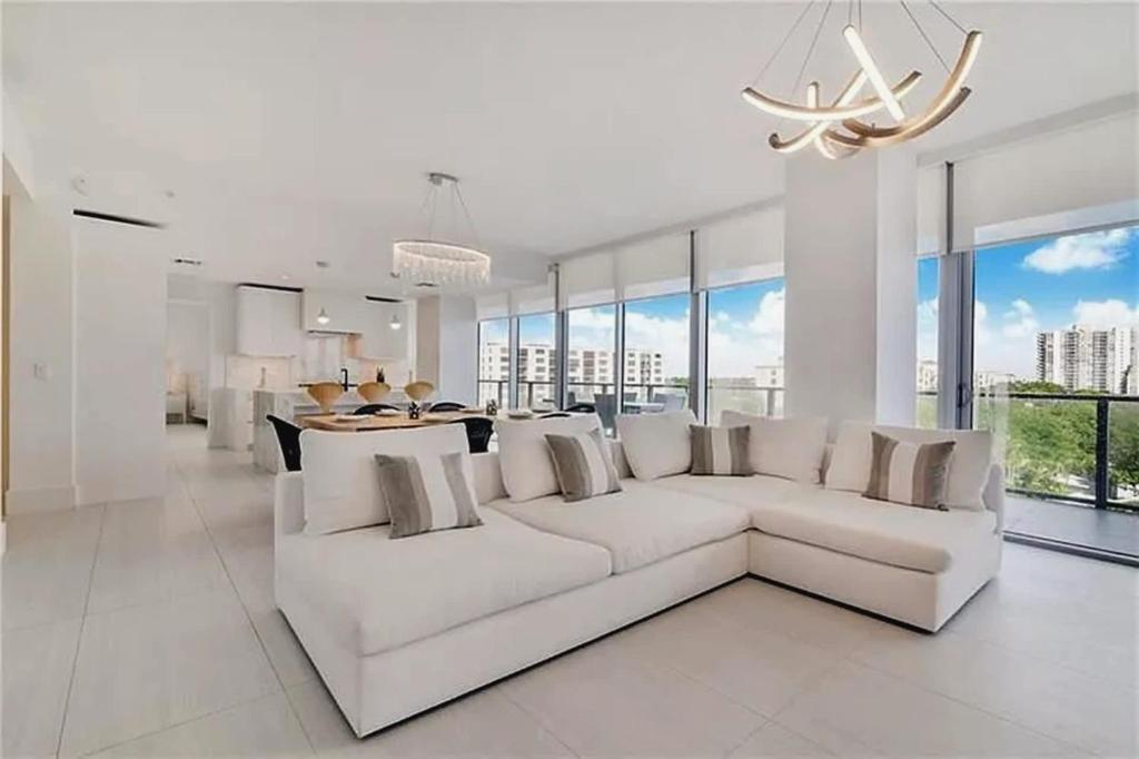 Snapshot of Oceanfront Apartments For Rent In Fort Lauderdale