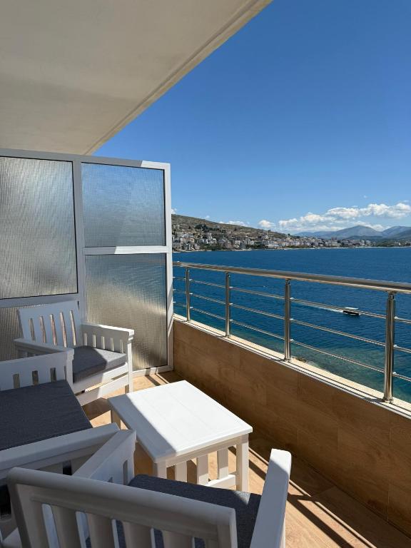 Sunset Breath Taking view Apartment