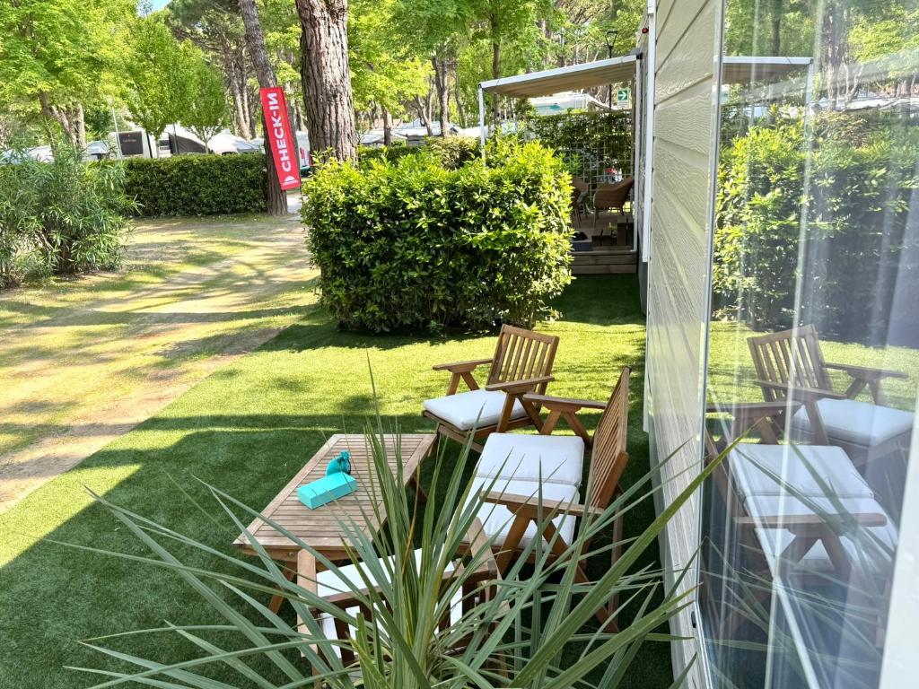 Zahrada ubytování Luxury Caravan at Union Lido