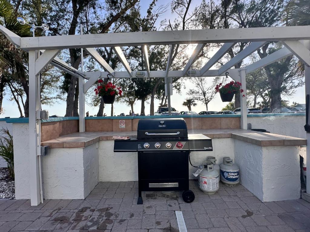 Alamanda Villas on Holmes Beach photo