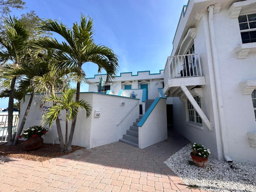 Alamanda Villas on Holmes Beach photo
