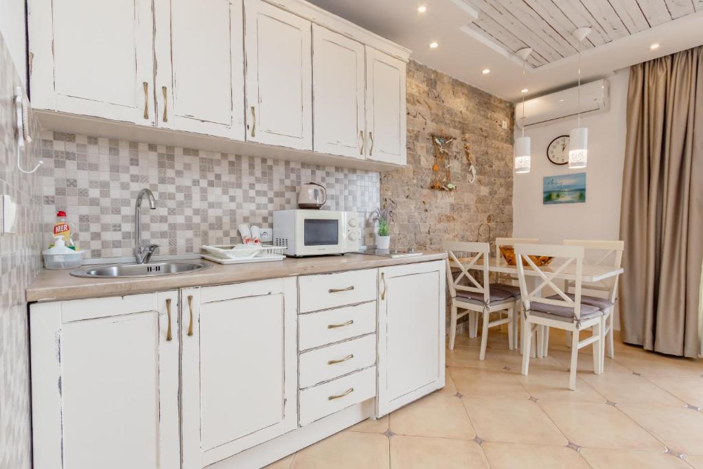 Apartments Bazar - 17