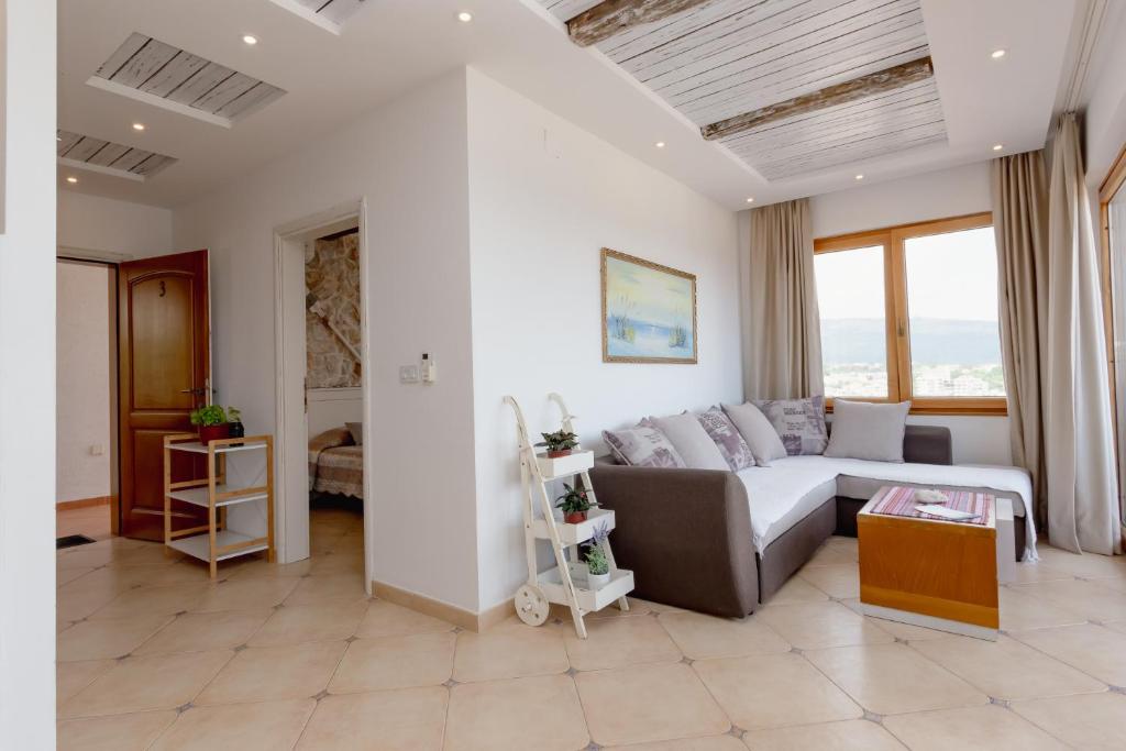 Apartments Bazar - 19