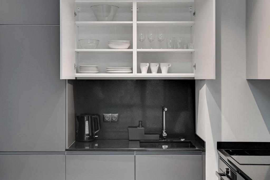 Scala City Center Apartments & Studios by Lion Apartments - 19