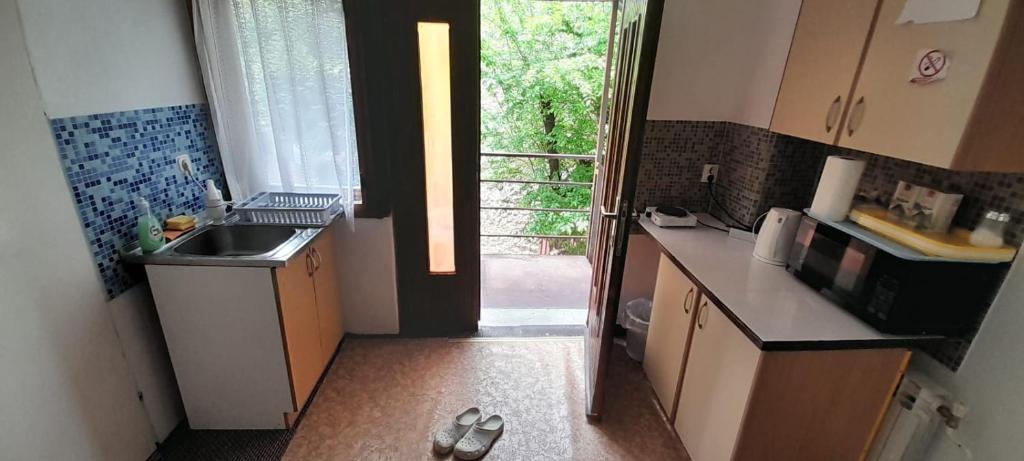 Kuhinja ili čajna kuhinja u objektu Mahala Apartments - Free Garage