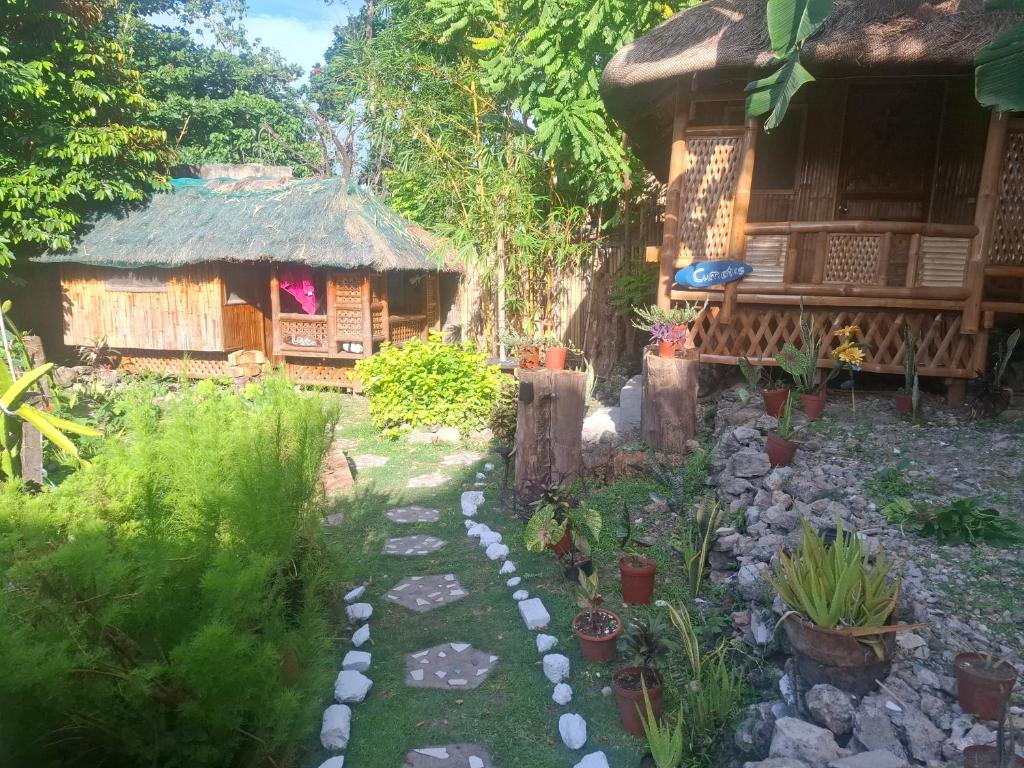 Bugoy Bikers Hostel - 