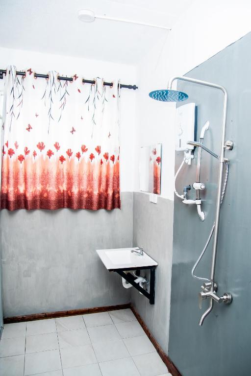Koupelna v ubytování Minthu Homestay