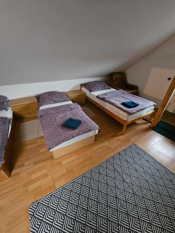 Postel nebo postele na pokoji v ubytování Ubytování u Kotrnců