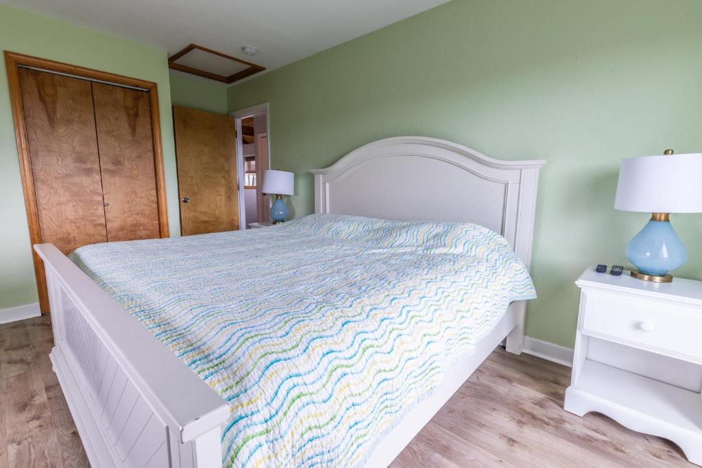 Postel nebo postele na pokoji v ubytování 3218 - Swab The Duck by Resort Realty