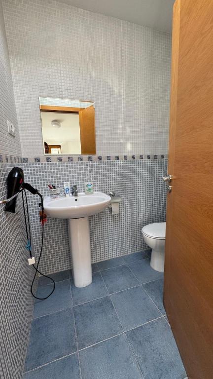 A bathroom at Apartamentos San Guillermo