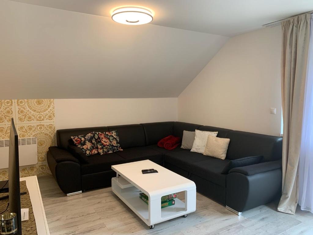 A seating area at Apartmán Paseky