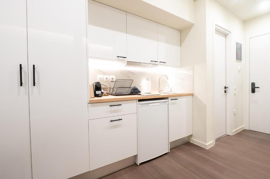 Modern Rooms Exarchia - 5