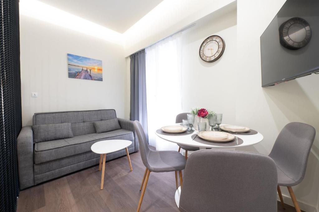 Modern Rooms Exarchia - 4