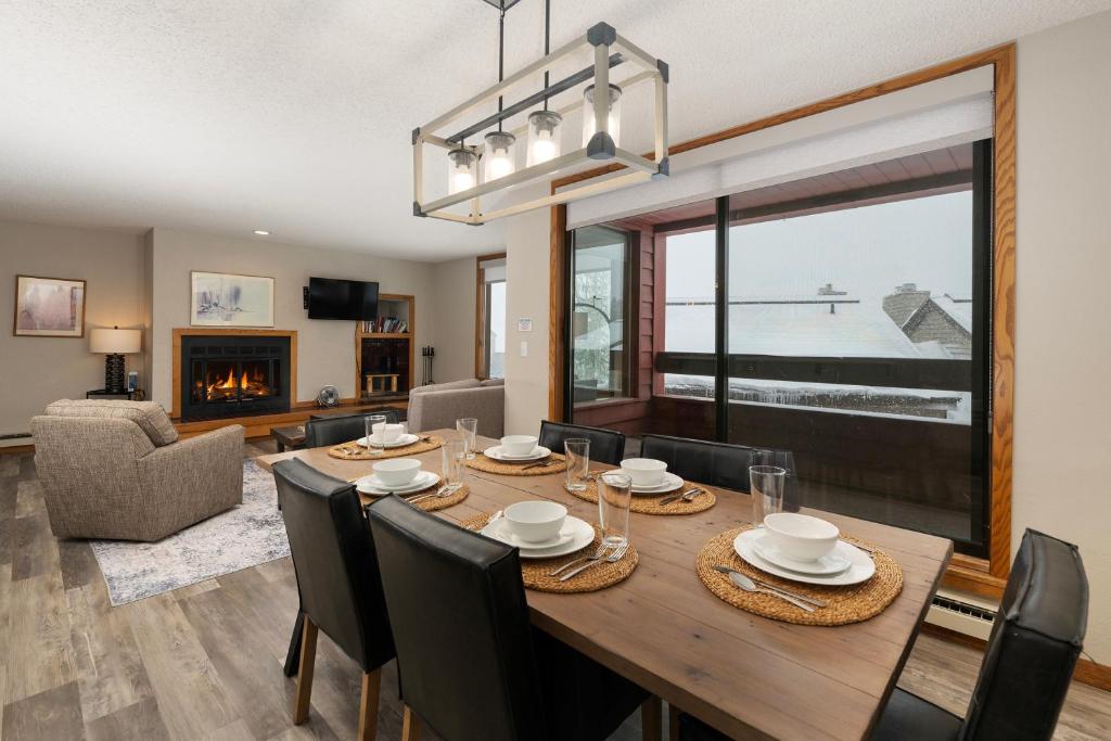 Χώρος καθιστικού στο Snowblaze A23 communal indoor pool & hot tub