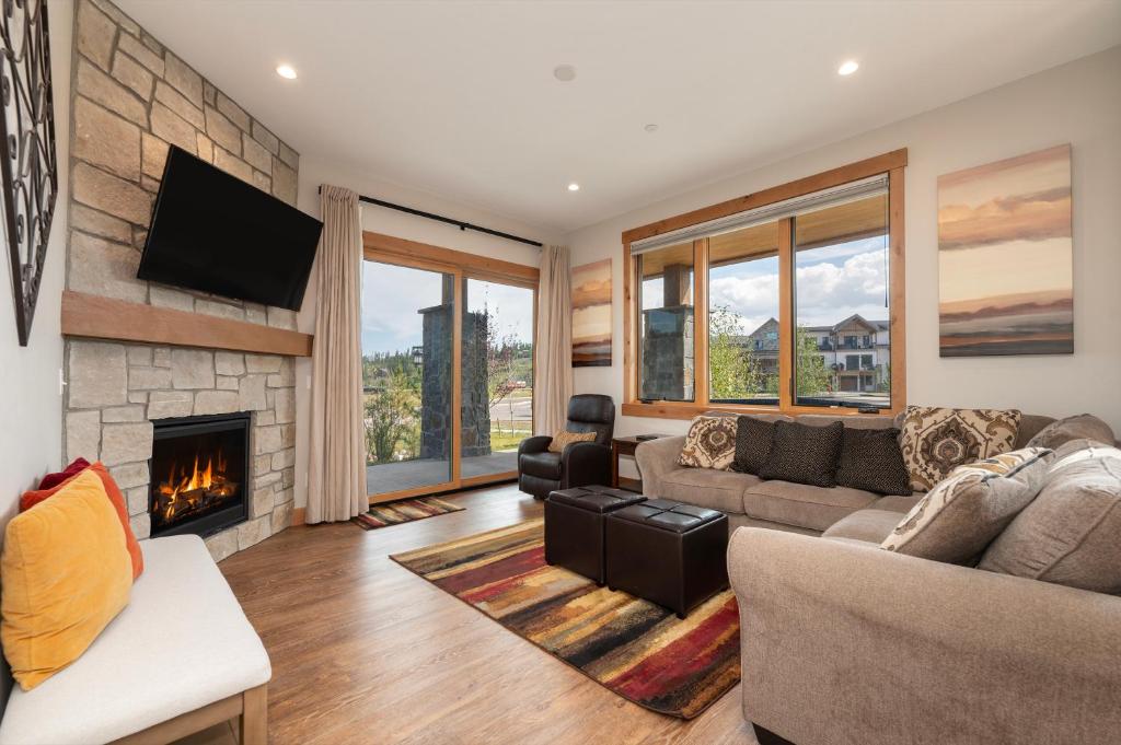 Posezení v ubytování Elk Creek A103 private hot tub