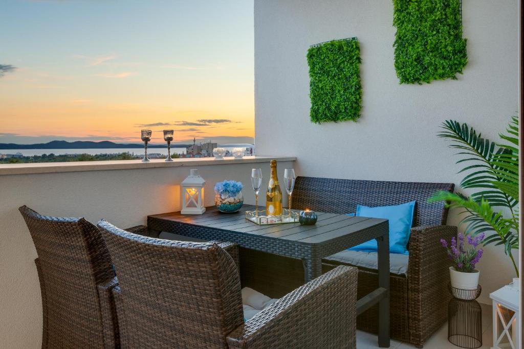 Stella Maris 2BDR, balcony, sea view, garage, BBQ