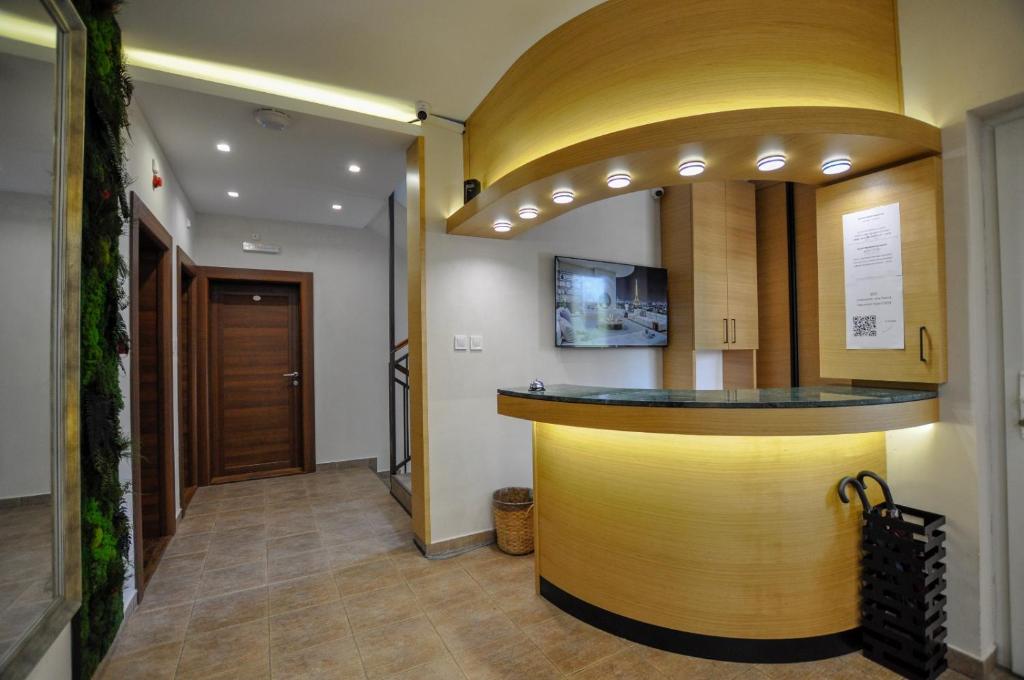 TV a/nebo společenská místnost v ubytování Cozy Villa withy yard and private parking
