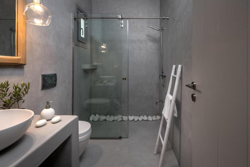 Seven Suites - One-Bedroom House