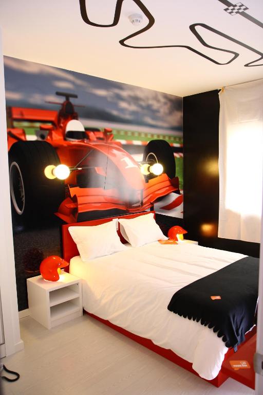 
Themed Double Room - Speed
