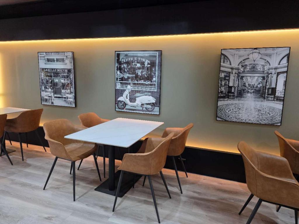 The Parkmore Hotel - Resim 23