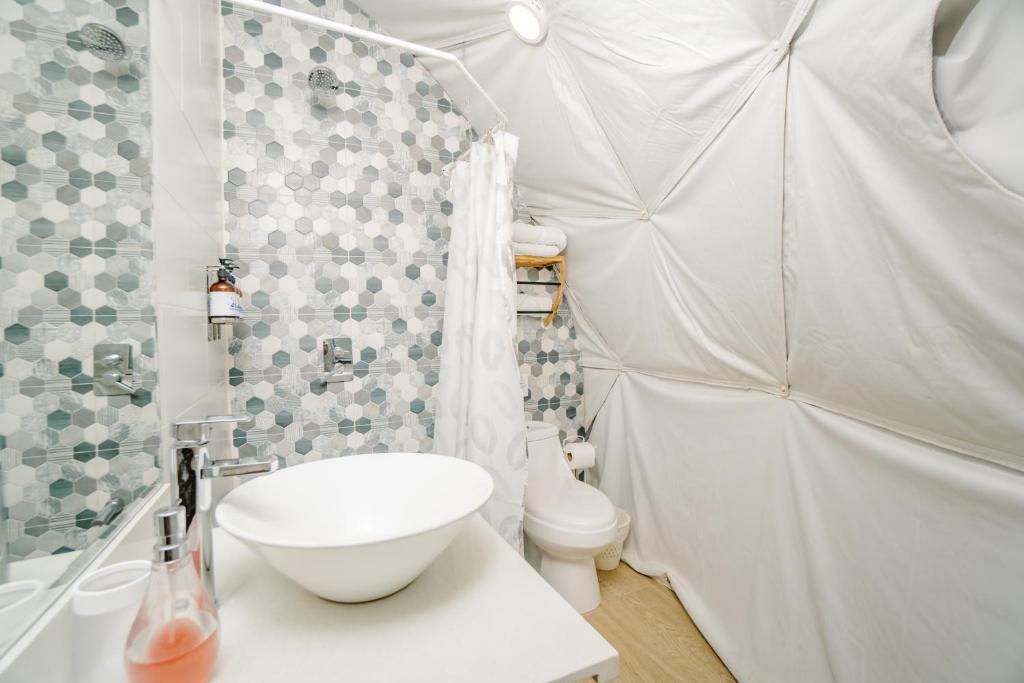 Koupelna v ubytování Glamping Tortuga Verde