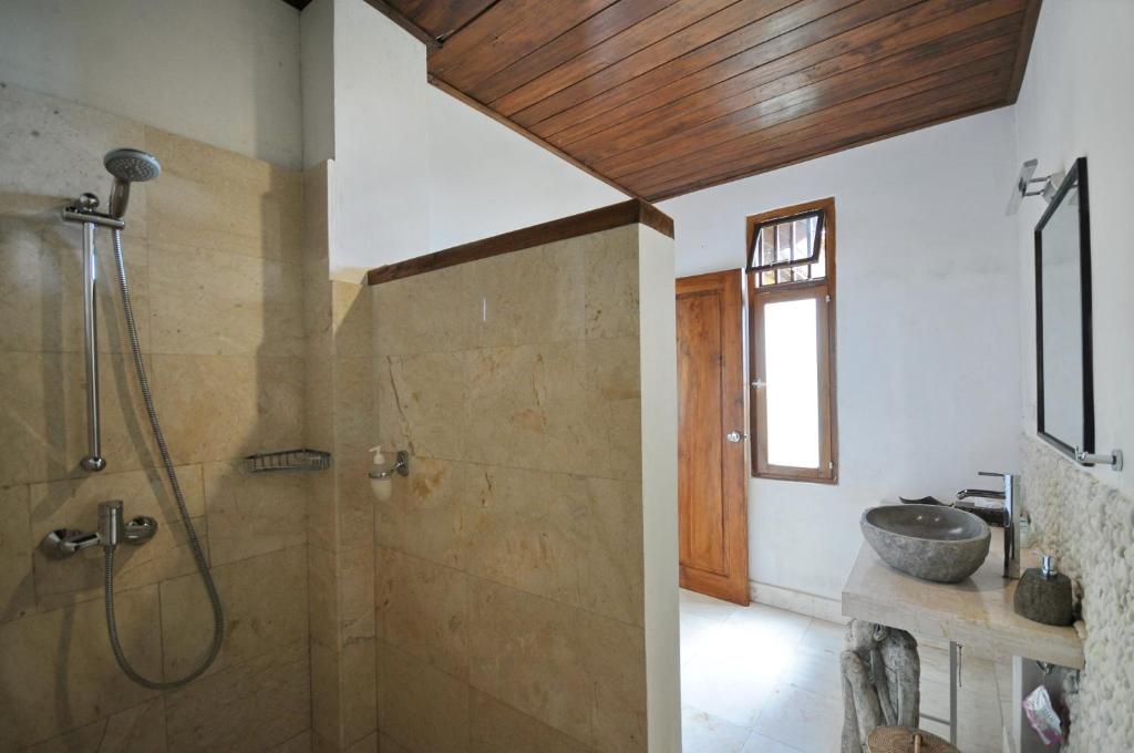 Lesong Hotel and Restaurant - 9