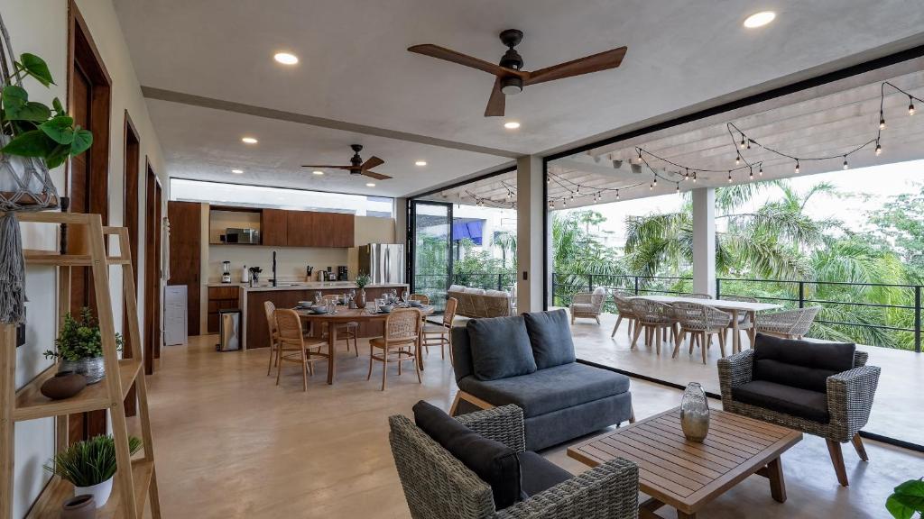 Picture of Penthouses for sale in Singapore | Boulevard luxury property