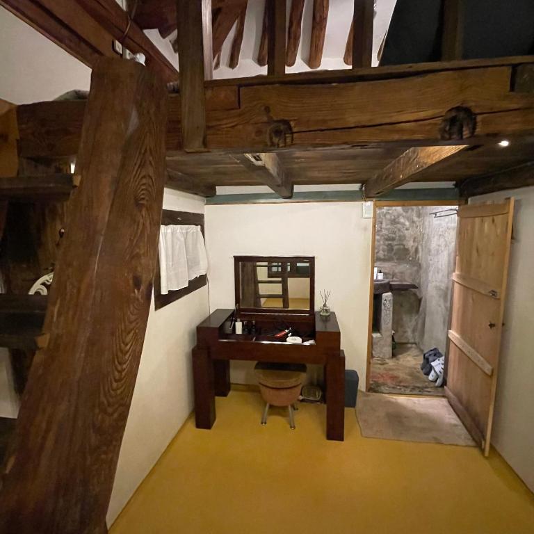 TV a/nebo společenská místnost v ubytování Alleyway 모퉁이