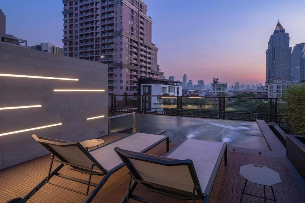 Balkón nebo terasa v ubytování PASSA Hotel Bangkok