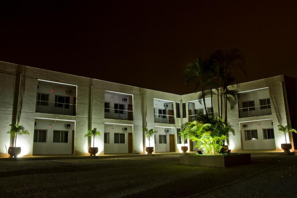  Eden Park Hotel