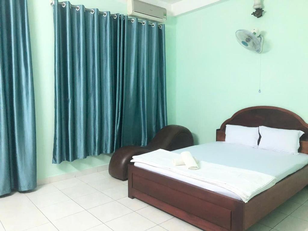 Thanh Tùng Hotel HCM - Deluxe Double Room