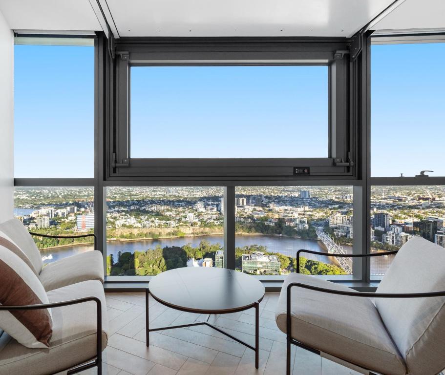 
2 Bedroom Skyline View
