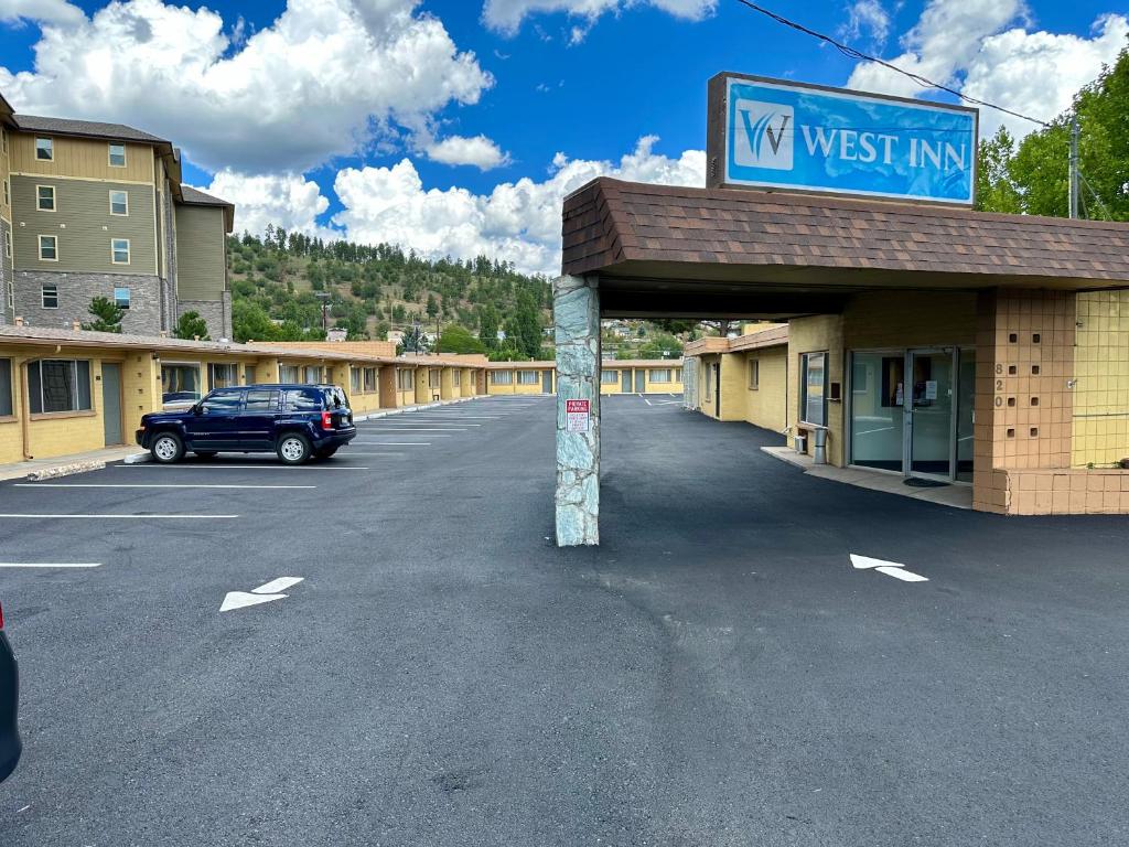 West Inn NAU - Downtown Flagstaff photo